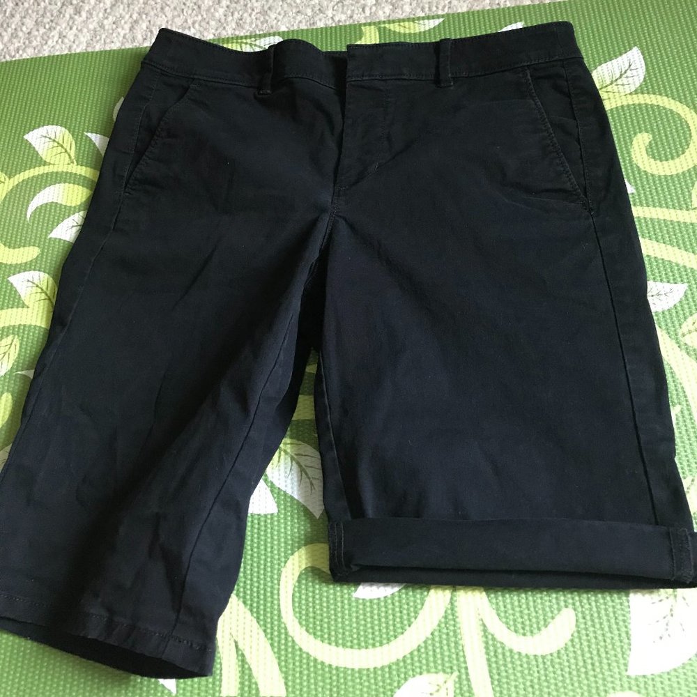 Loft Bermuda short Black size 8
